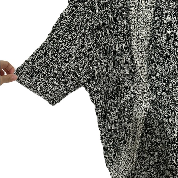 Express Thick Knitted Short Sleeve Open Sweater - Picture 3 of 5